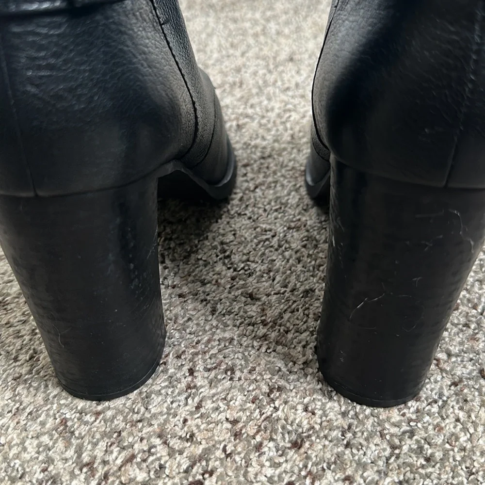 Michael kors black lace up carrigan boots size 11M